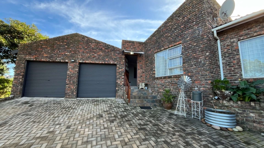 3 Bedroom Property for Sale in Dana Bay Western Cape